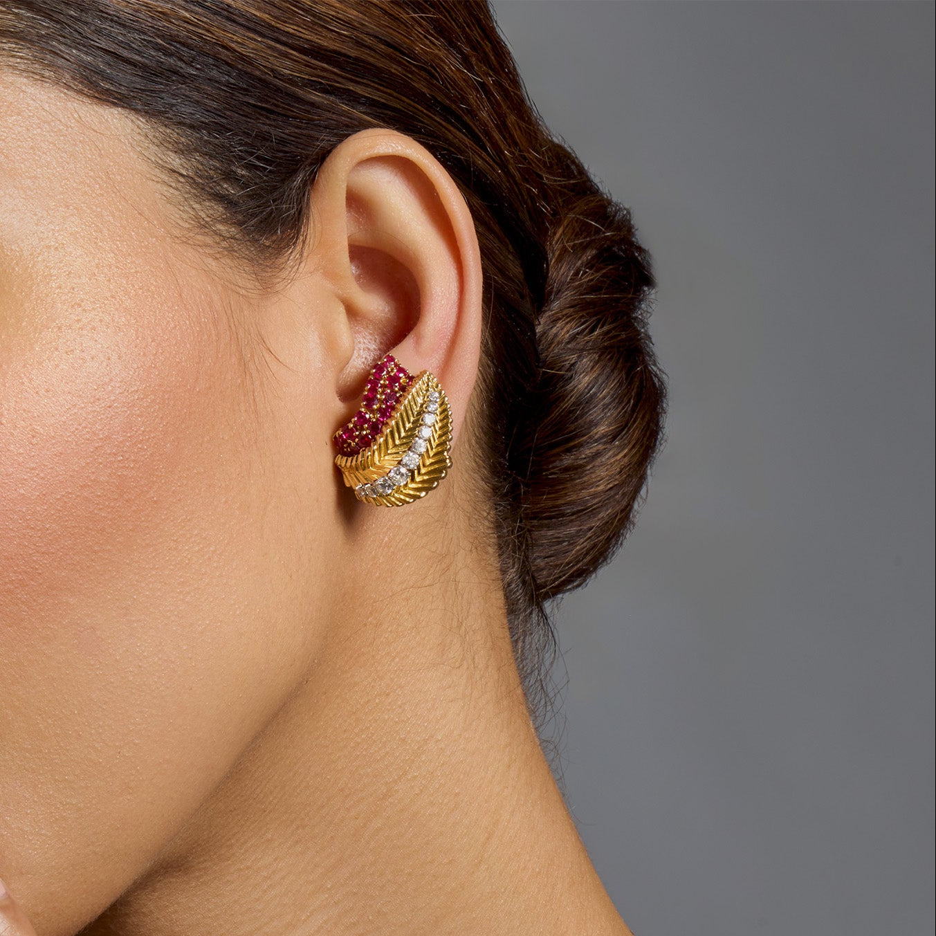 Macklowe Gallery | Van Cleef & Arpels Paris Mid-century Ruby and