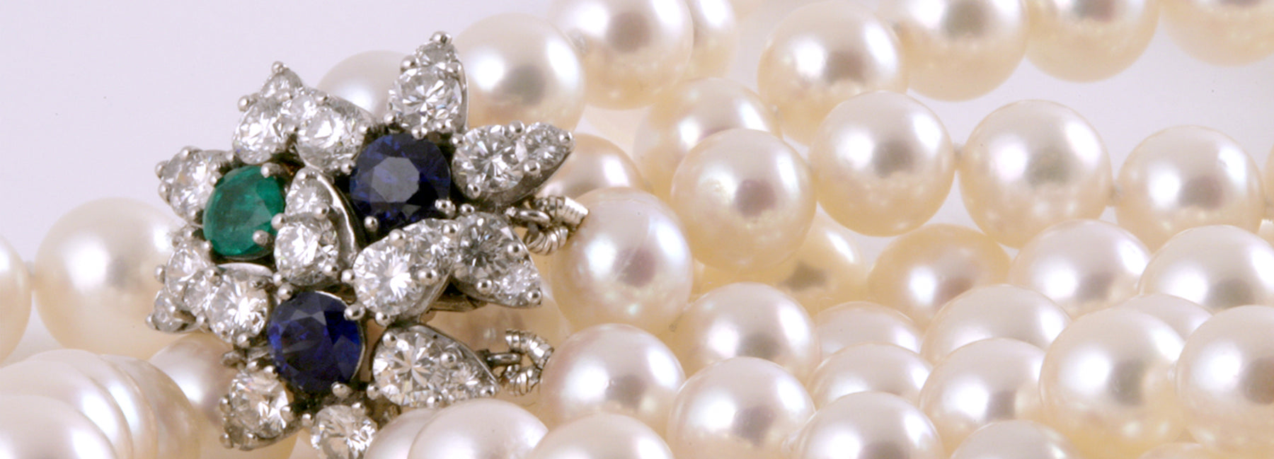 Macklowe Gallery's Definitive Guide To Pearls