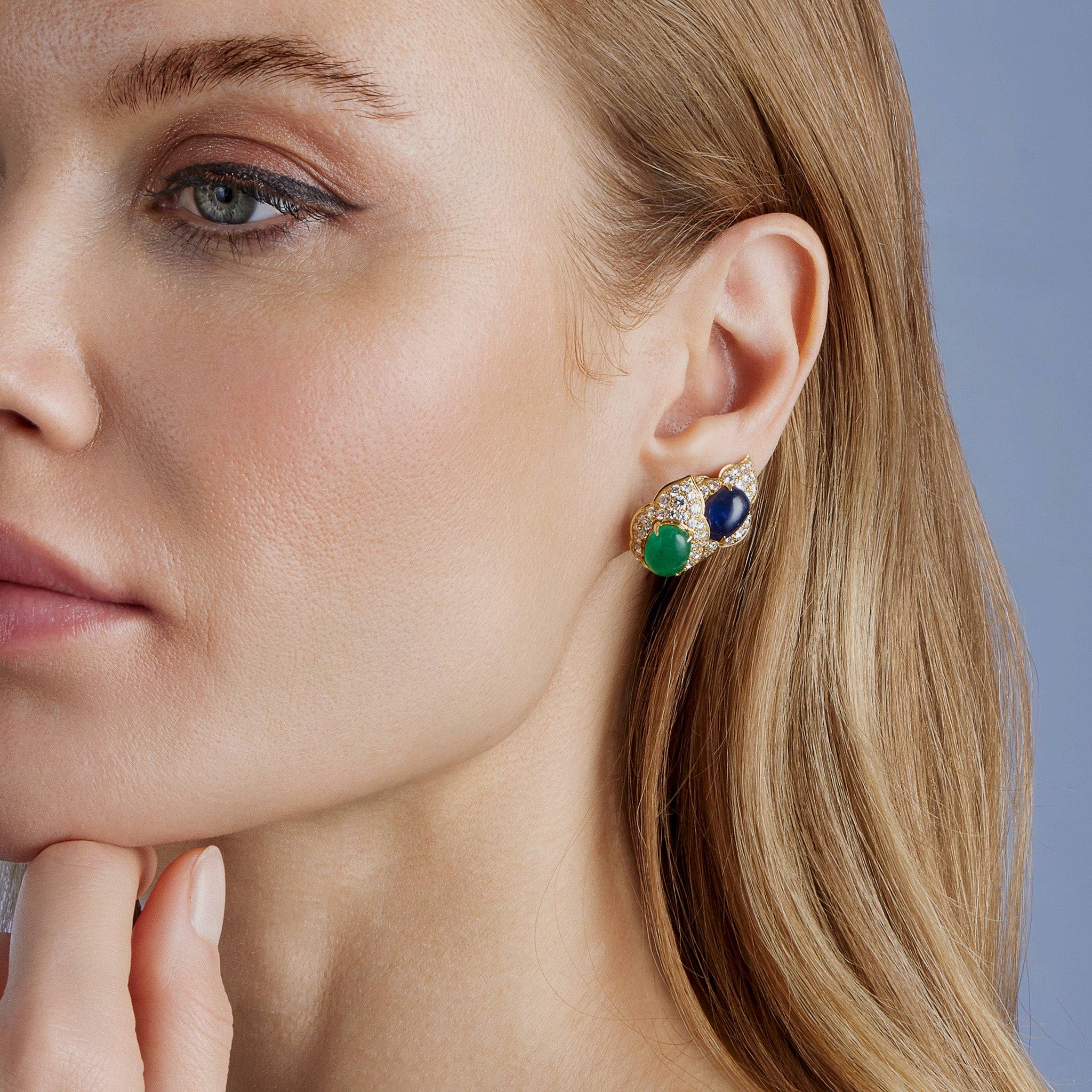 Bulgari emerald earrings best sale