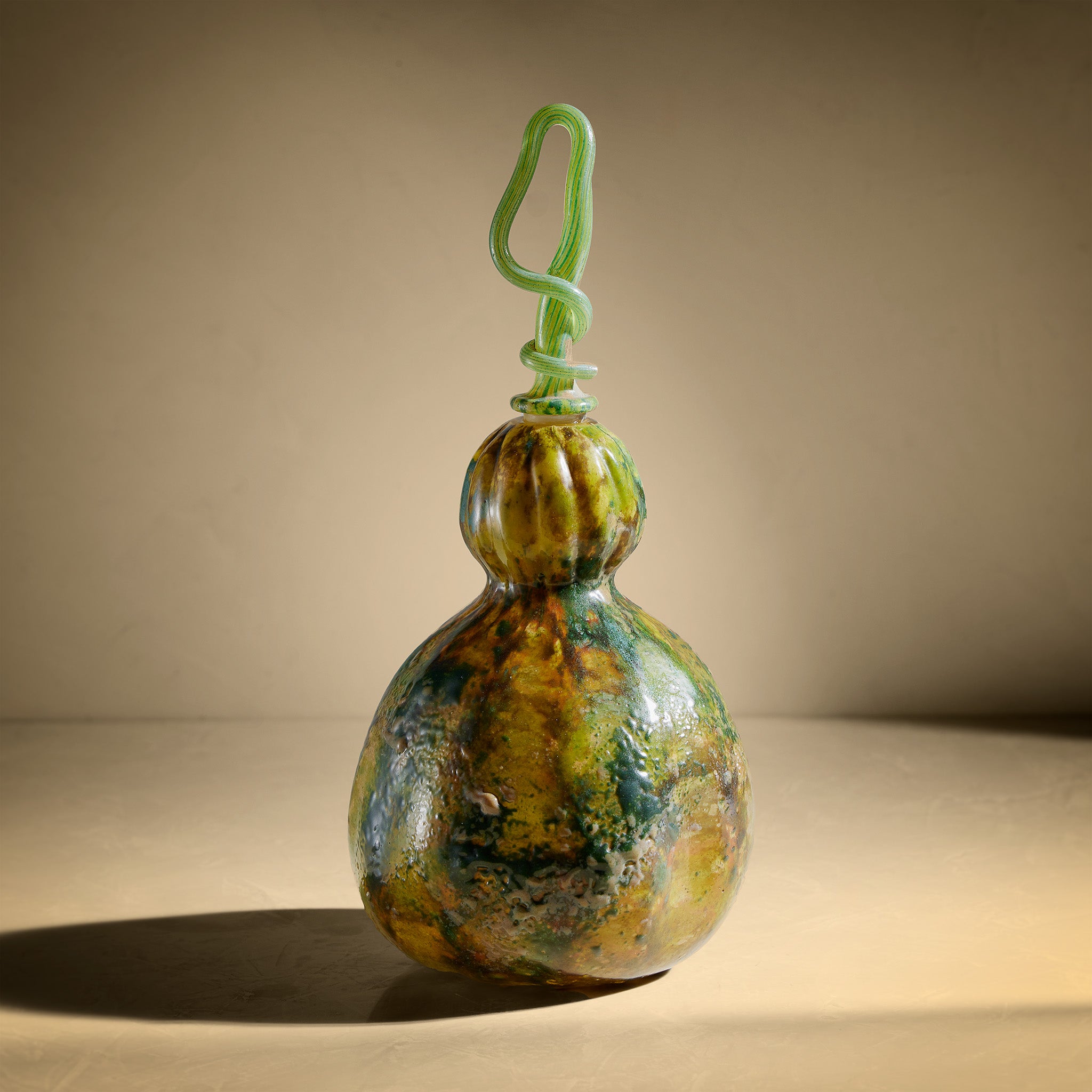 Macklowe Gallery | Daum Nancy 'Coloquinte' Flacon – MackloweGallery