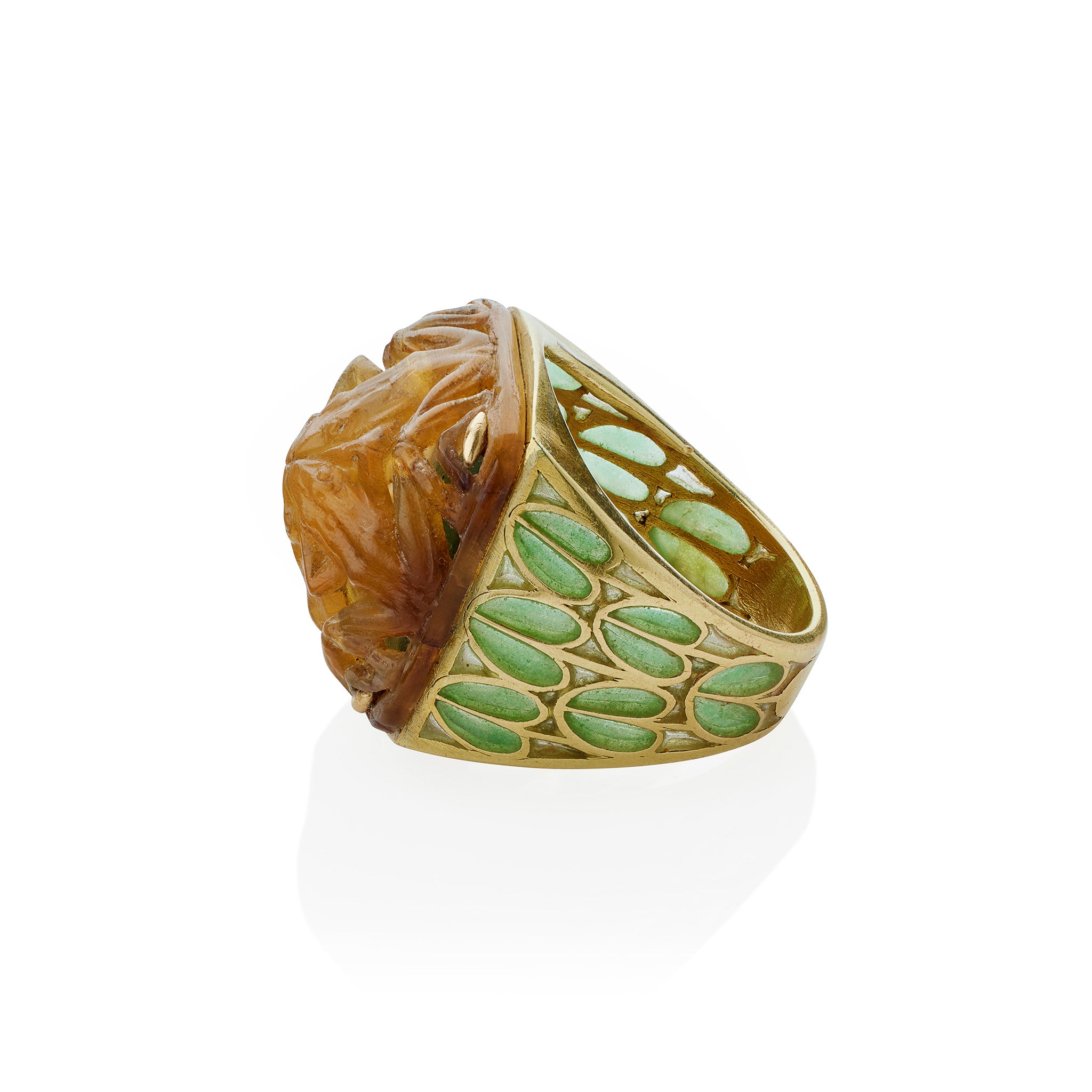 Macklowe Gallery | René Lalique Art Nouveau Carved Horn and Plique