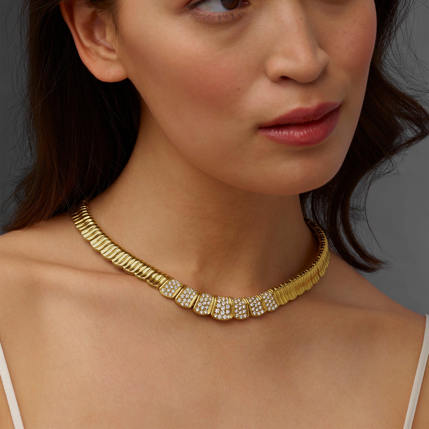 Macklowe Gallery Van Cleef & Arpels Paris 18K Gold and Diamond Necklace