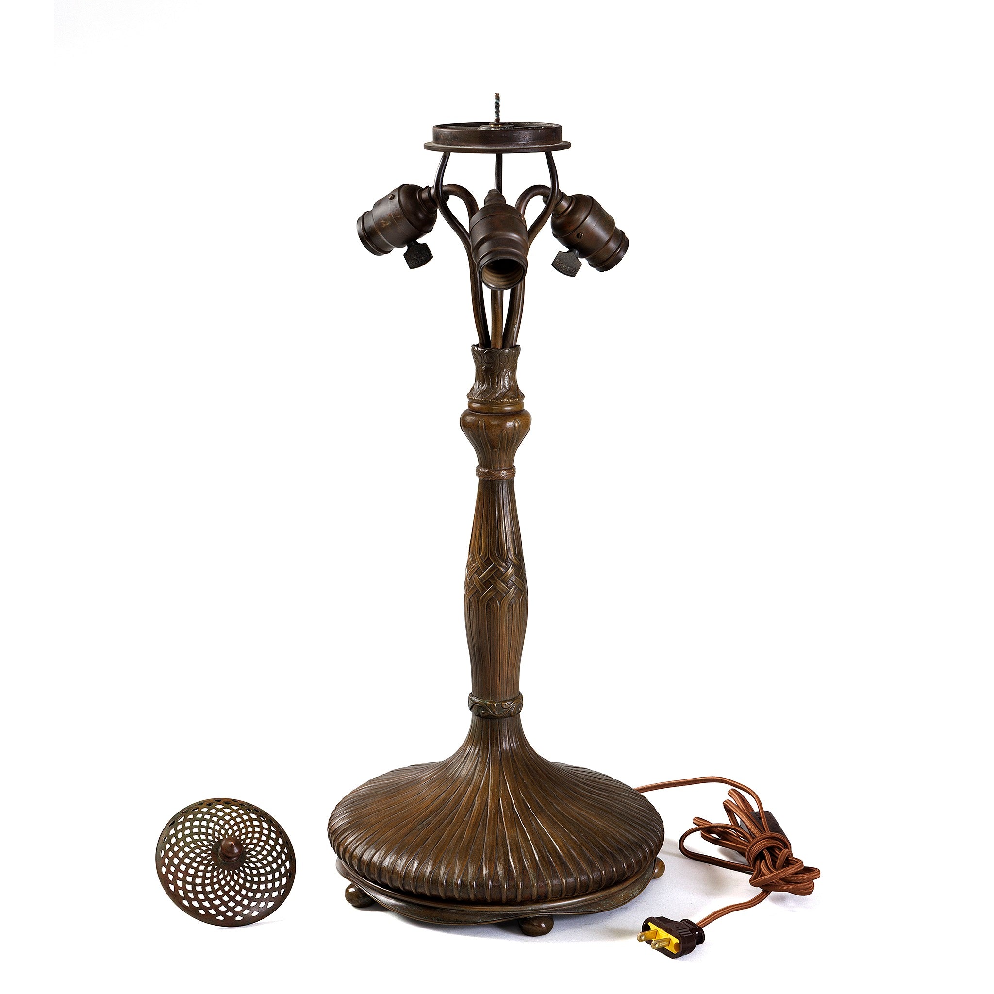 Macklowe Gallery | Tiffany Studios New York “Clematis” Table Lamp