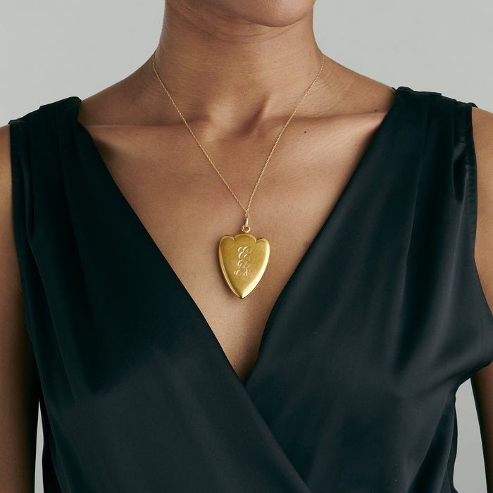 Macklowe Gallery Heart-Shaped Gold and Enamel Locket