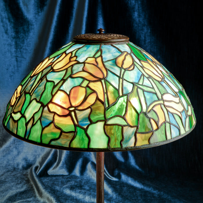 Tiffany Studios New York "Windswept Tulip" Table Lamp
