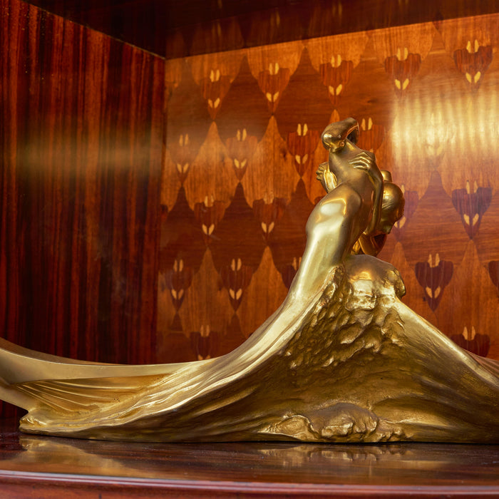 Macklowe Gallery Louis Majorelle Mahogany and Gilt Bronze "Aux Nénuphars" Vitrine