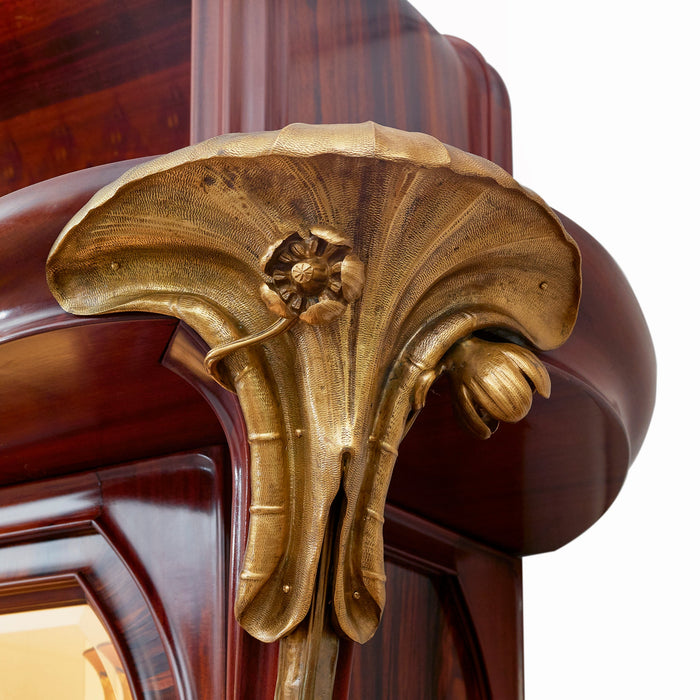 Macklowe Gallery Louis Majorelle Mahogany and Gilt Bronze "Aux Nénuphars" Vitrine