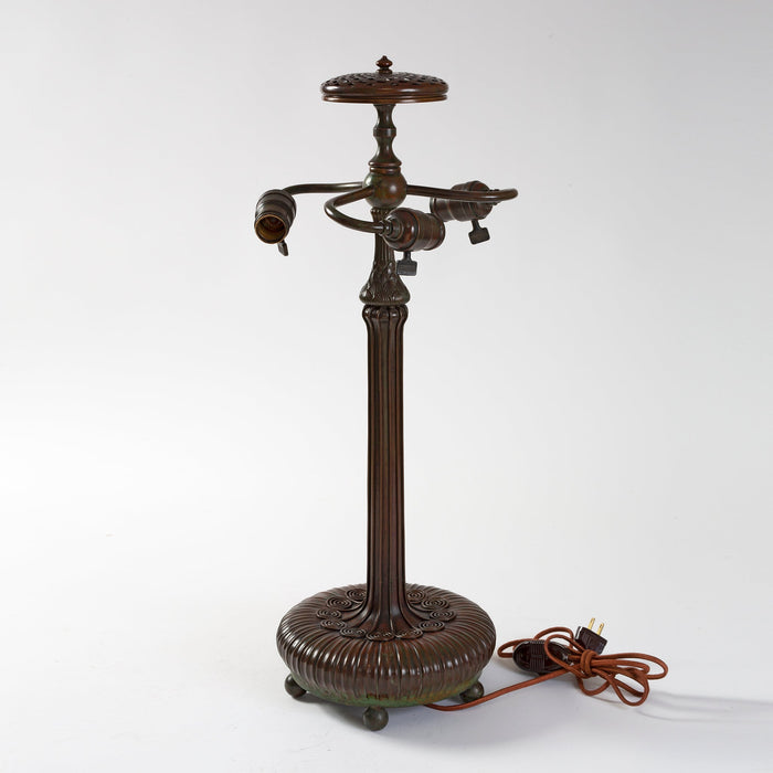 Macklowe Gallery Tiffany Studios New York "Peony" Table Lamp