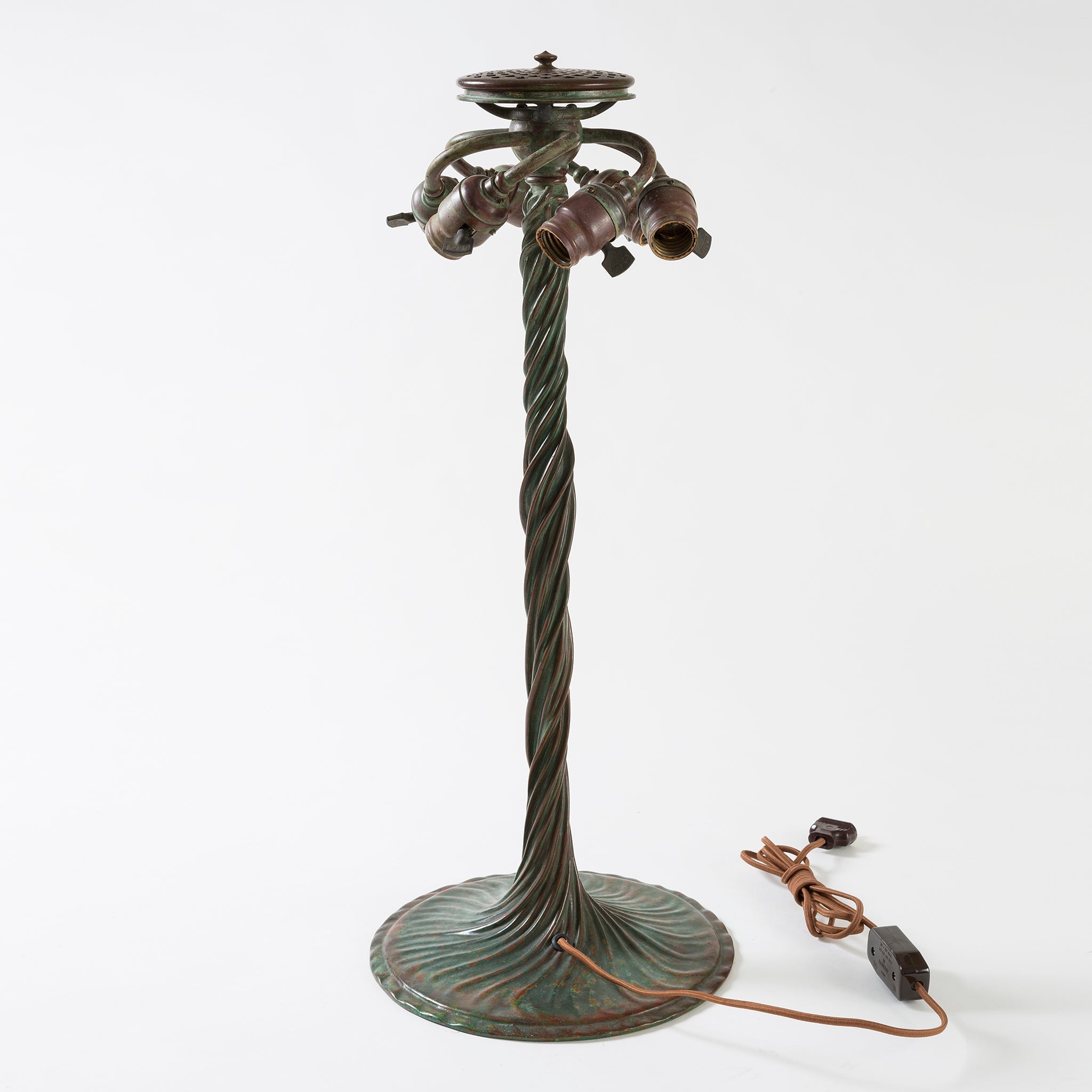 101: TIFFANY STUDIOS, Tulip table lamp < Art Nouveau | Art