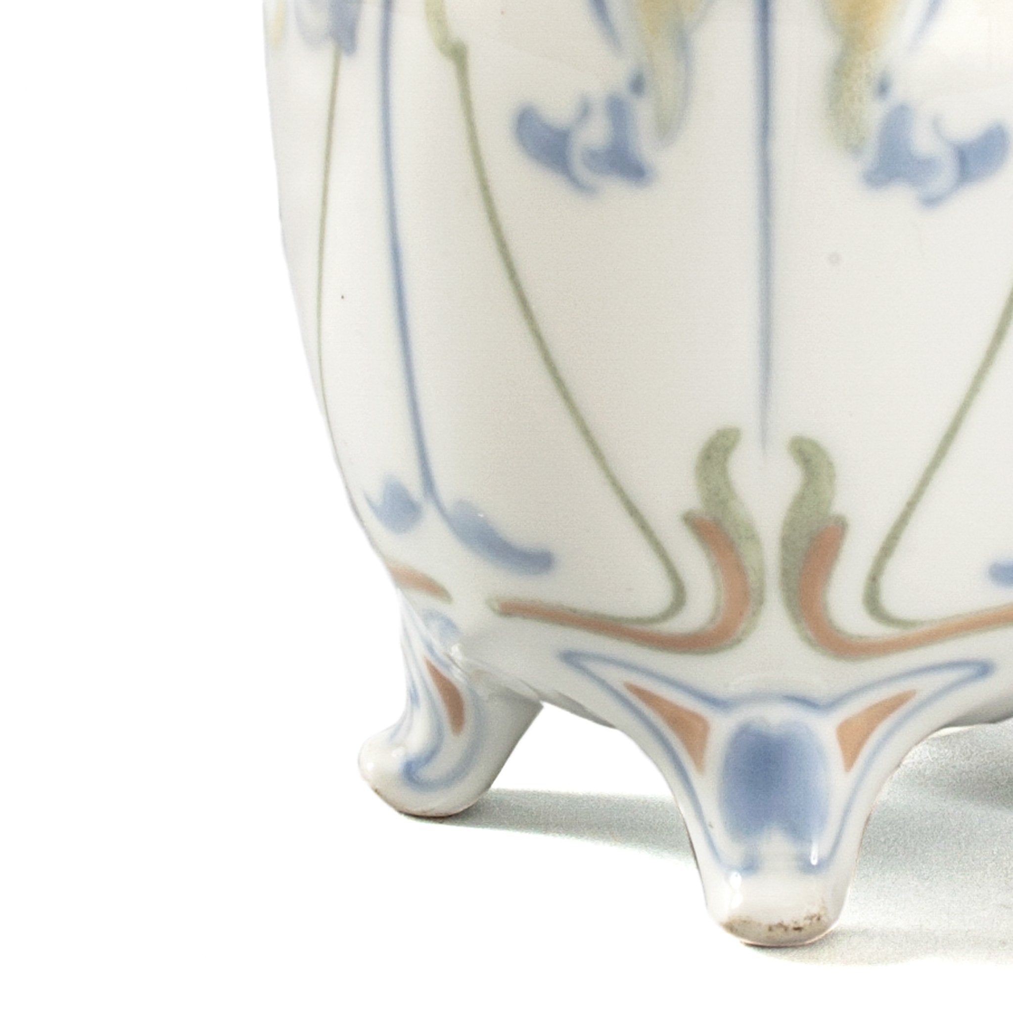 Macklowe Gallery | Georges de Feure Floral Covered Porcelain Jar
